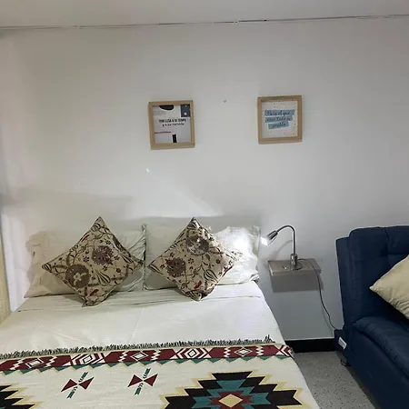Loft Central, Cerca A Laureles Guarda Meletas Gratis!! Medellin Exterior photo