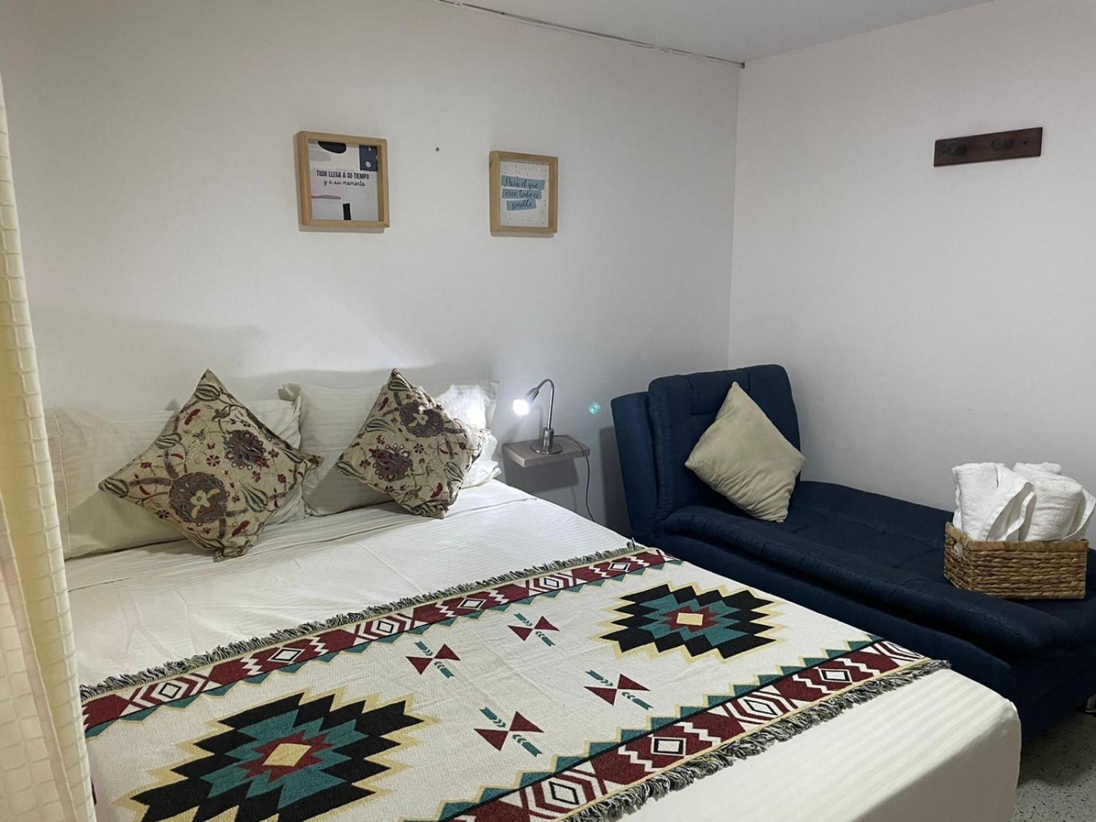 Apartment Loft Central, Cerca A Laureles Guarda Meletas Gratis!!