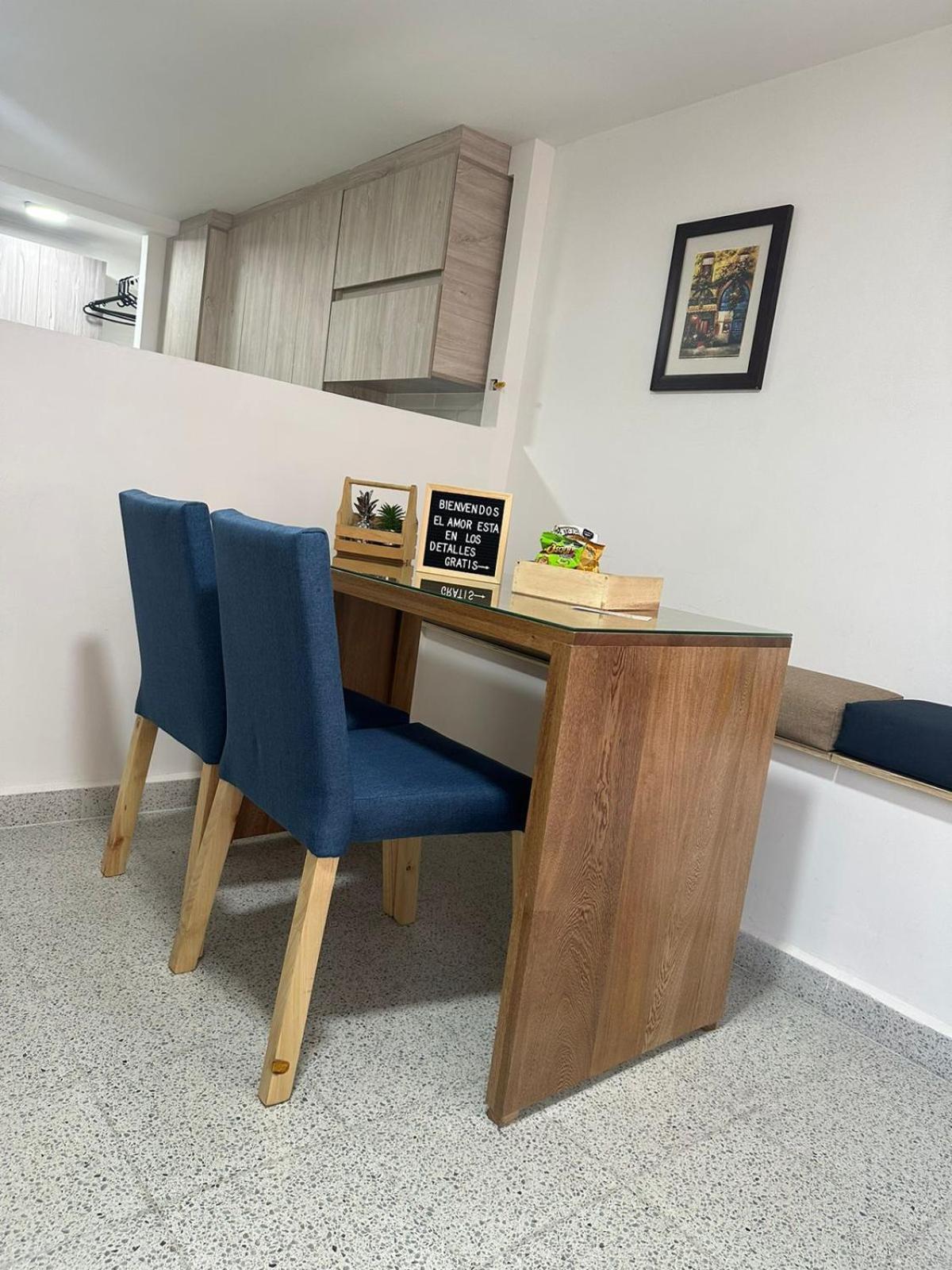 Loft Central, Cerca A Laureles Guarda Meletas Gratis!! Medellin